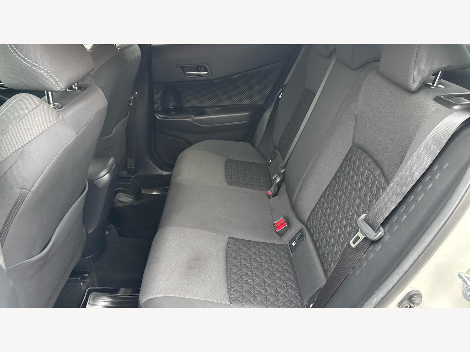 Used Toyota C-HR 2021 for sale - 77344860: Photo 15