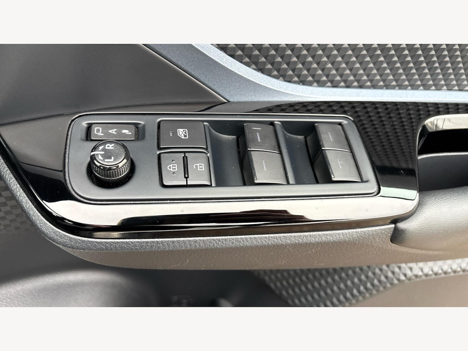 Used Toyota C-HR 2021 for sale - 77344860: Photo 23