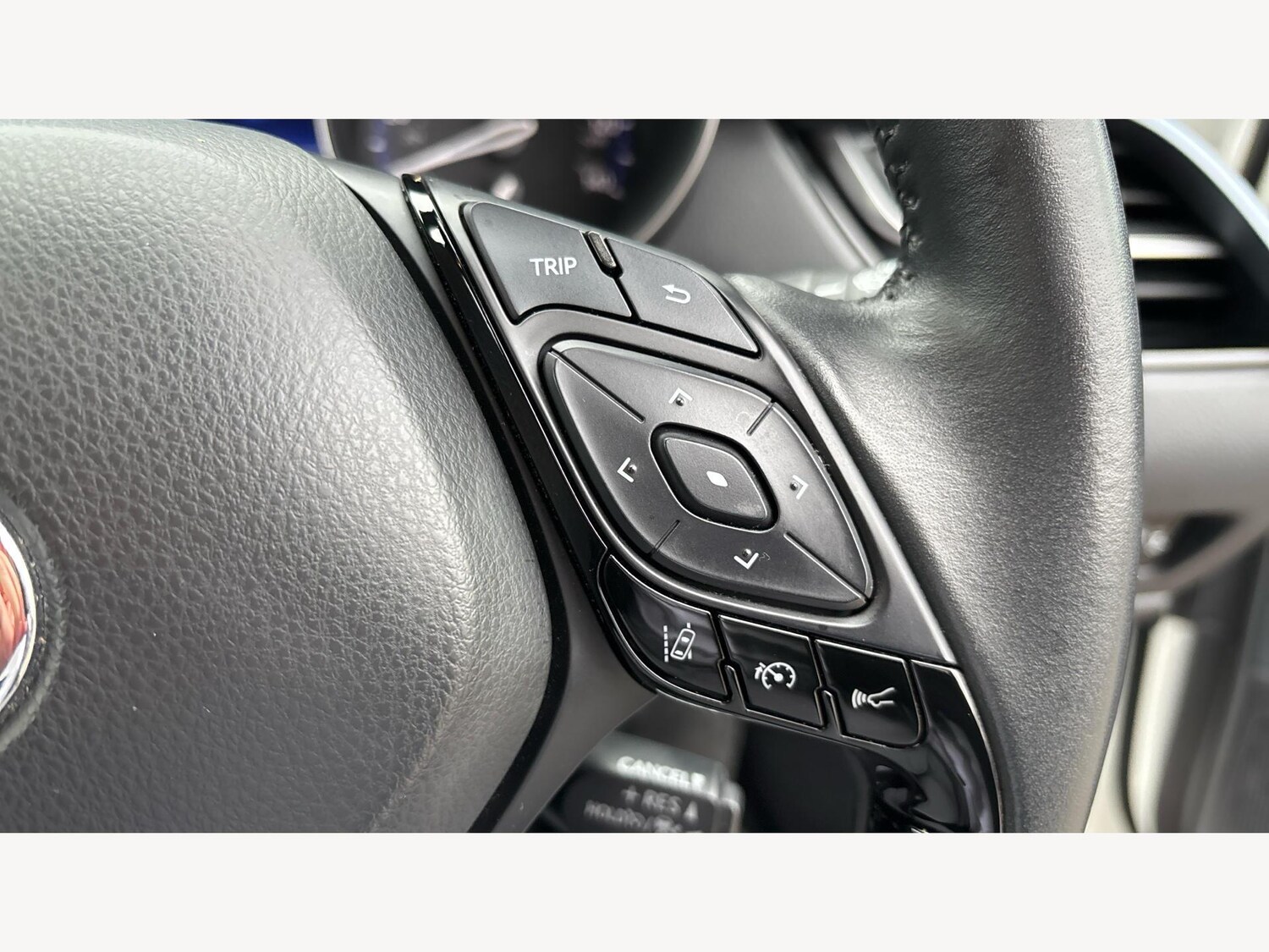 Used Toyota C-HR 2021 for sale - 77344860: Photo 24