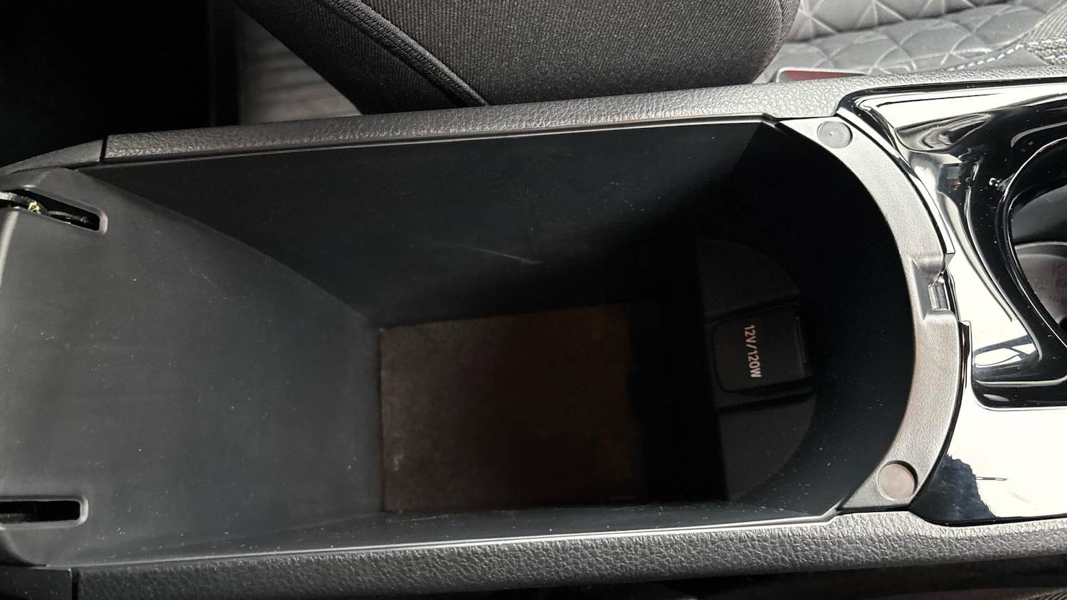 Used Toyota C-HR 2021 for sale - 77344860: Photo 32