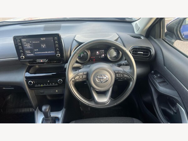 Used Toyota Yaris Cross 2023 for sale - 76251064: Photo 8