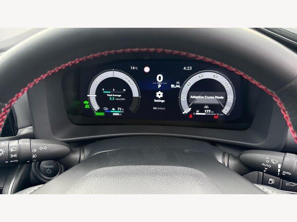 Used Toyota C-HR 2024 for sale - 76201083: Photo 11