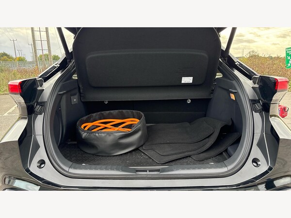 Used Toyota C-HR 2024 for sale - 76201083: Photo 16