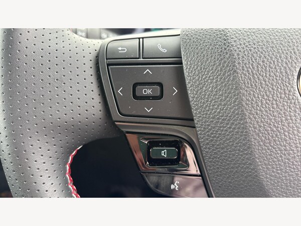 Used Toyota C-HR 2024 for sale - 76201083: Photo 23