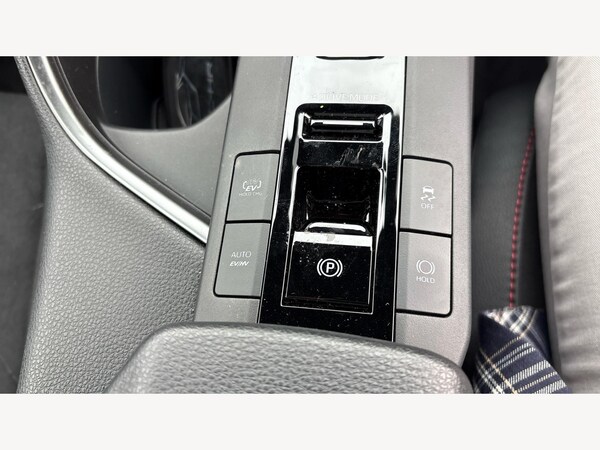 Used Toyota C-HR 2024 for sale - 76201083: Photo 34