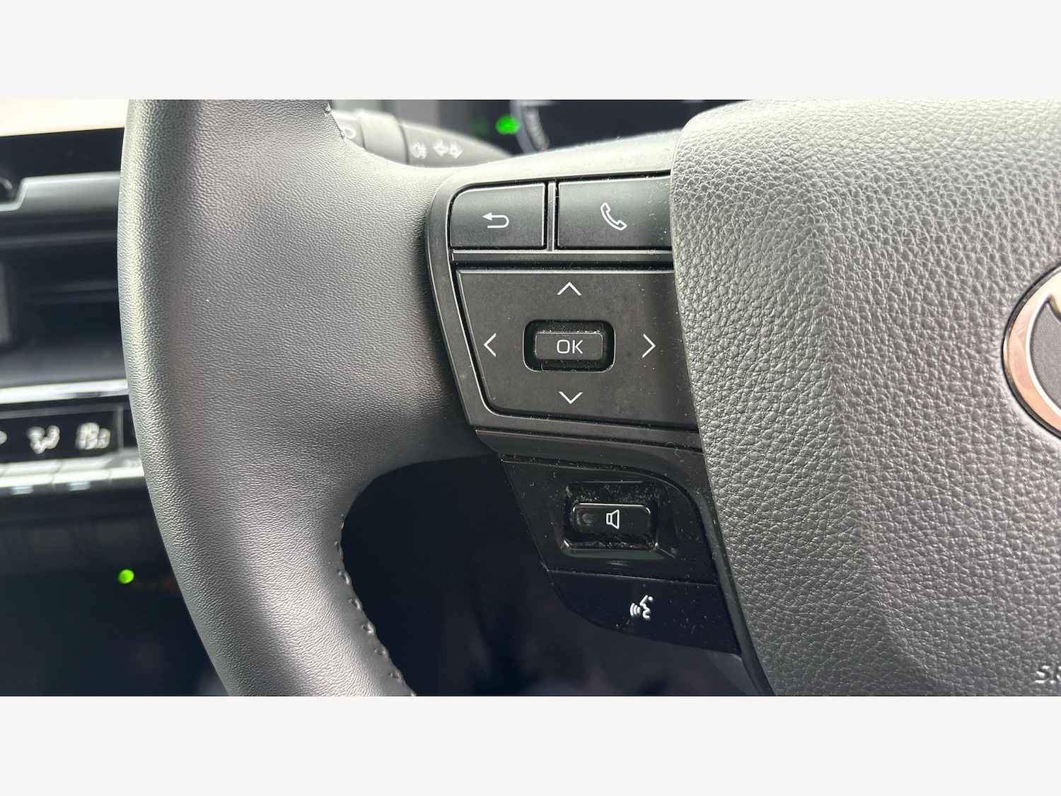 Used Toyota C-HR for sale - 77977593: Photo 25