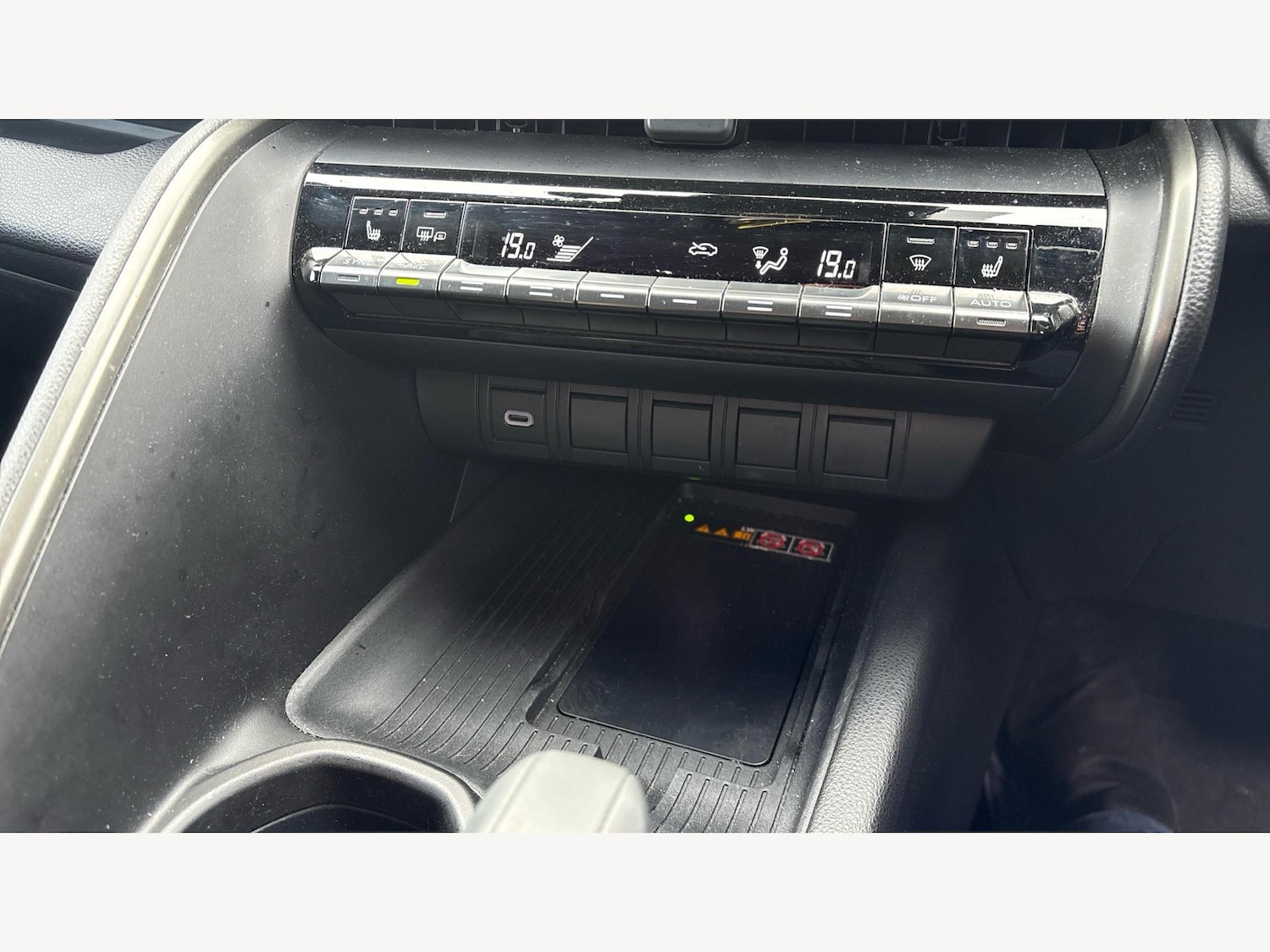 Used Toyota C-HR for sale - 77977593: Photo 27