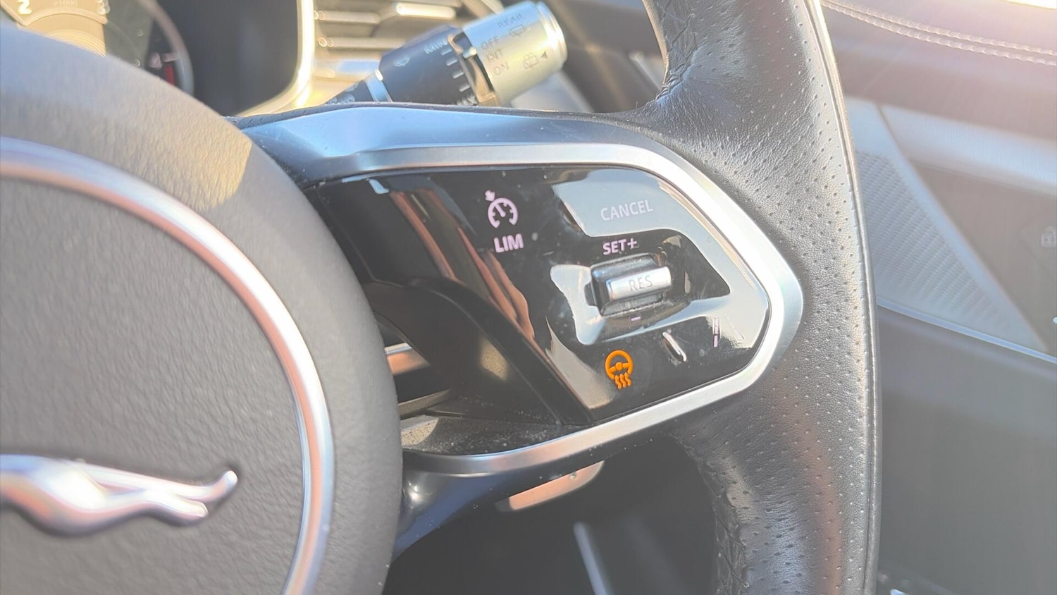 Used Jaguar F-Pace 2021 for sale - 77524695: Photo 33