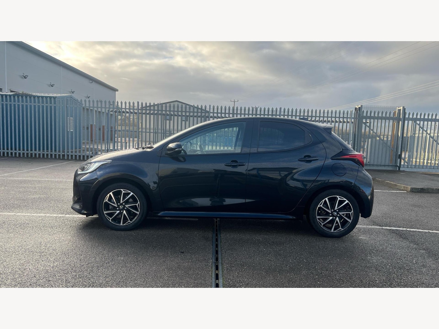 Used Toyota Yaris 2023 for sale - 77343866: Photo 19