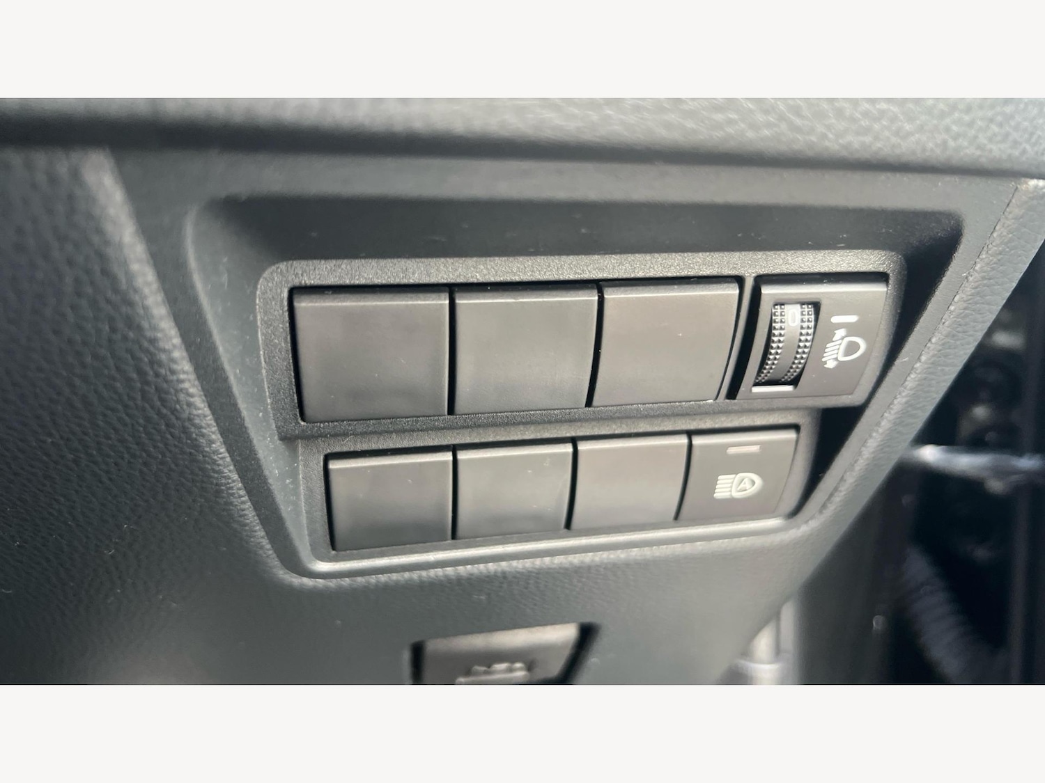 Used Toyota Yaris 2023 for sale - 77343866: Photo 22