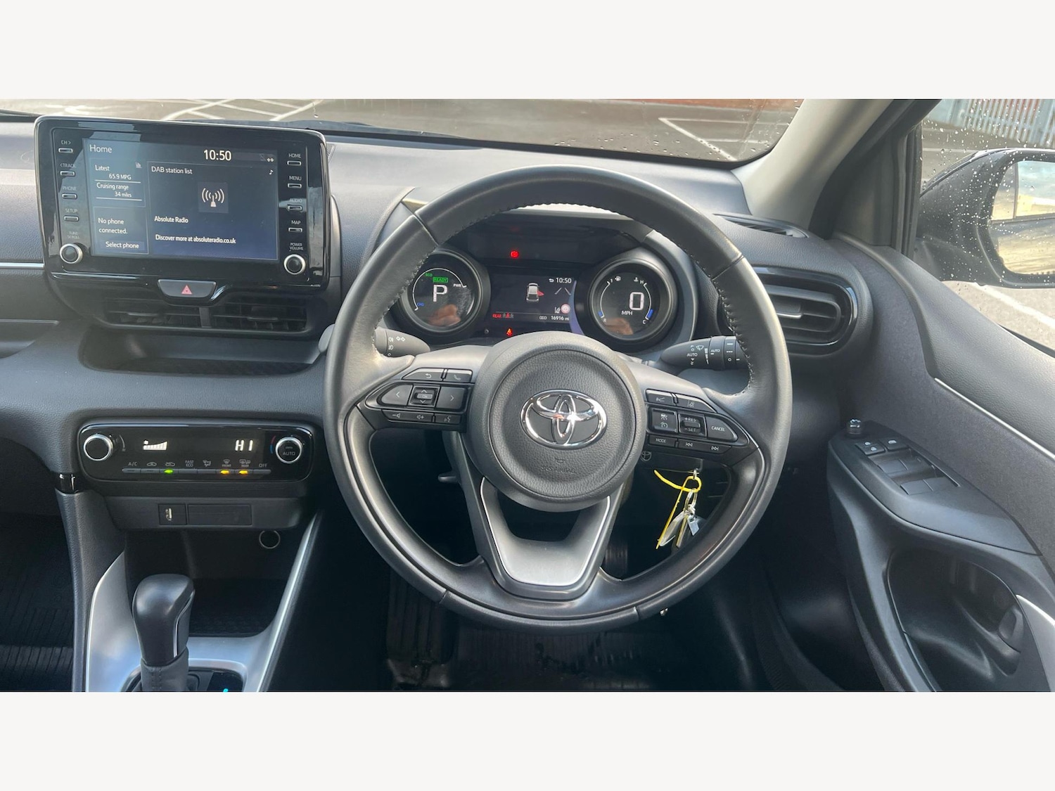 Used Toyota Yaris 2023 for sale - 77343866: Photo 8