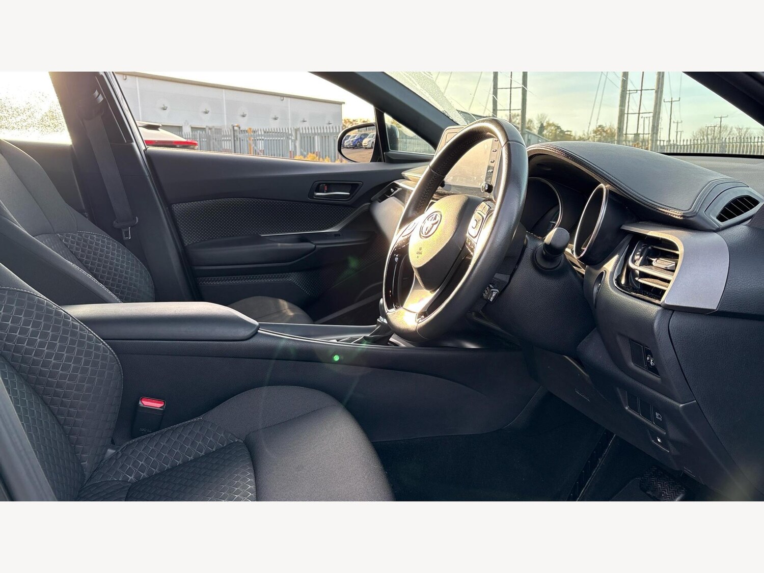 Used Toyota C-HR 2022 for sale - 76766021: Photo 13