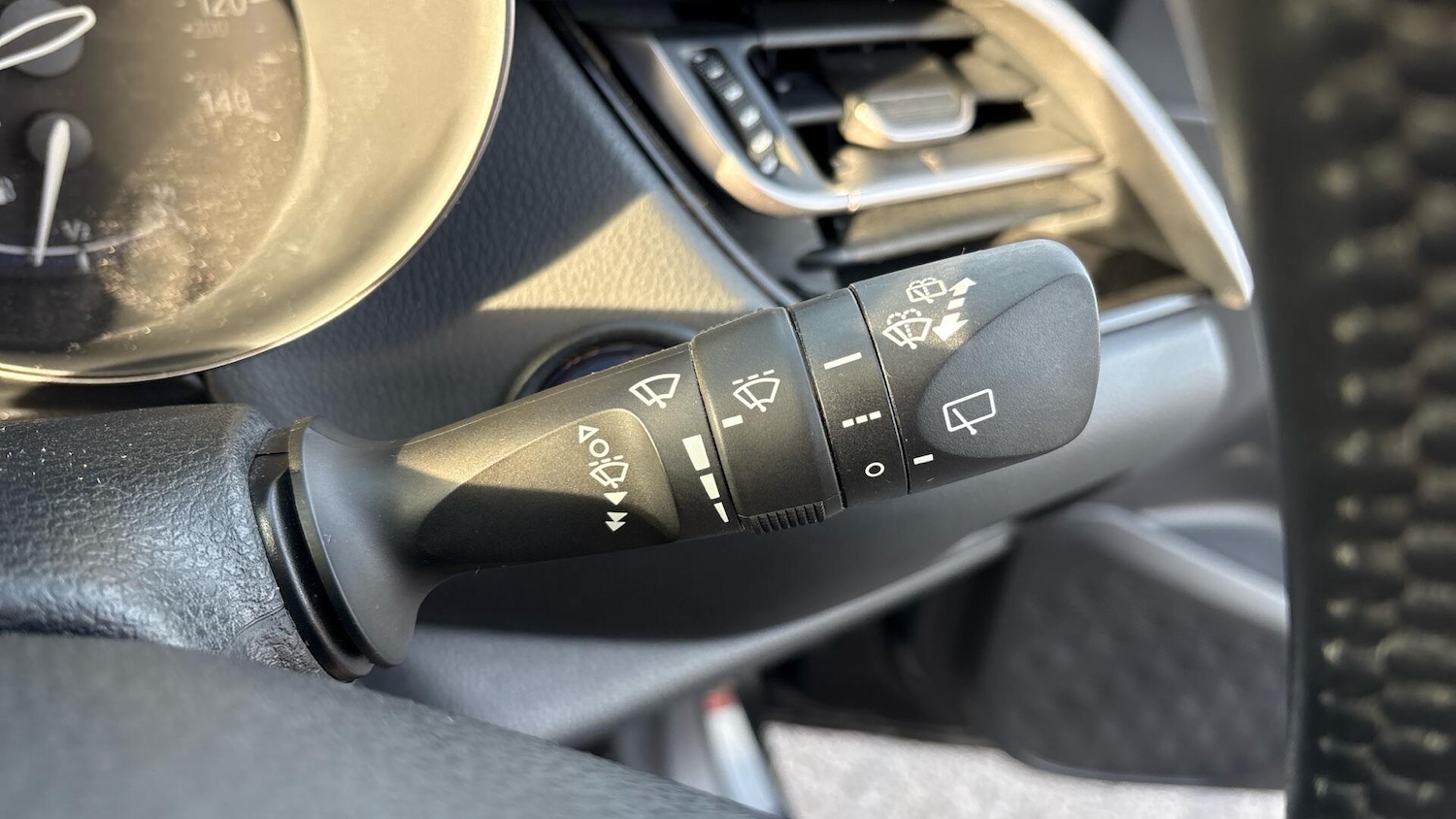 Used Toyota C-HR 2022 for sale - 76766021: Photo 36