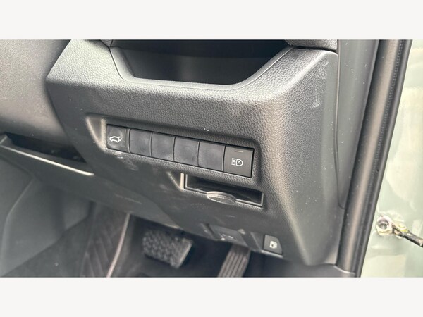 Used Toyota RAV4 2020 for sale - 76200909: Photo 34