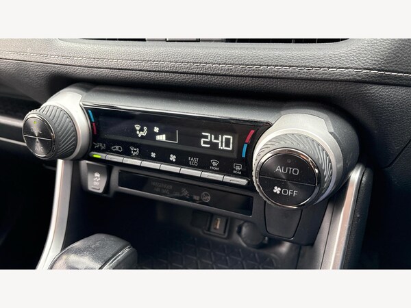 Used Toyota RAV4 2020 for sale - 76200909: Photo 39