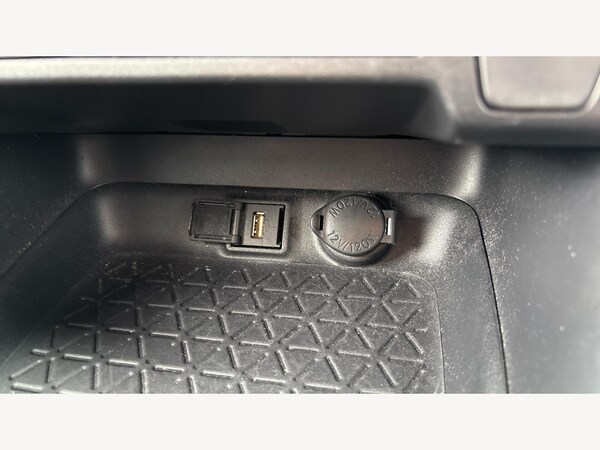 Used Toyota RAV4 2020 for sale - 76200909: Photo 40