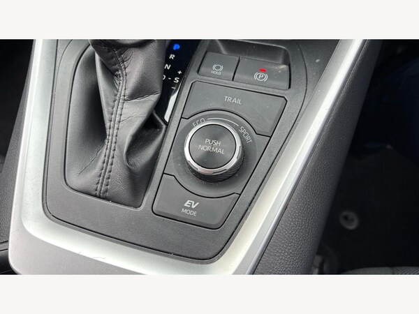 Used Toyota RAV4 2020 for sale - 76200909: Photo 41