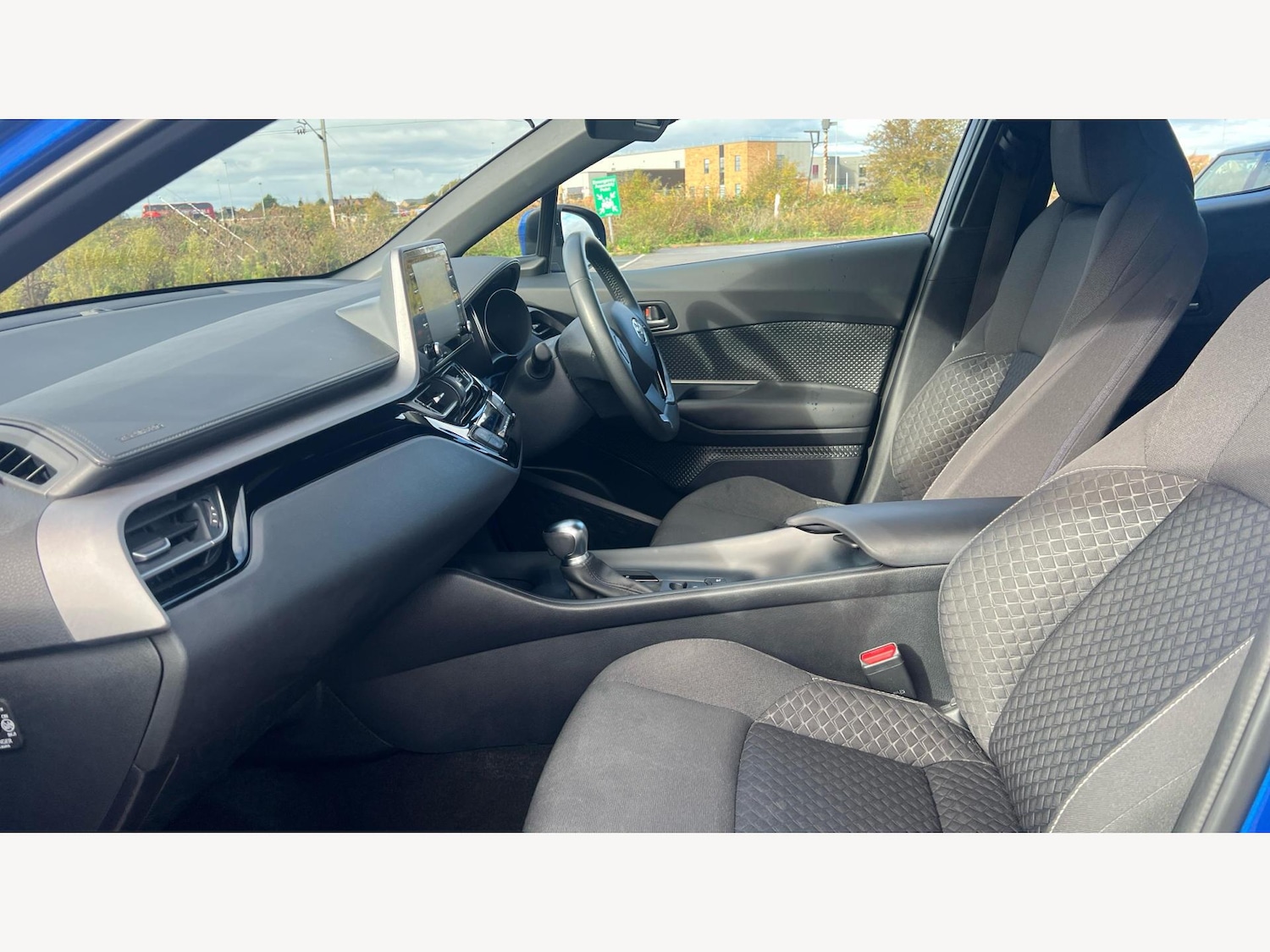 Used Toyota C-HR 2022 for sale - 76336539: Photo 12