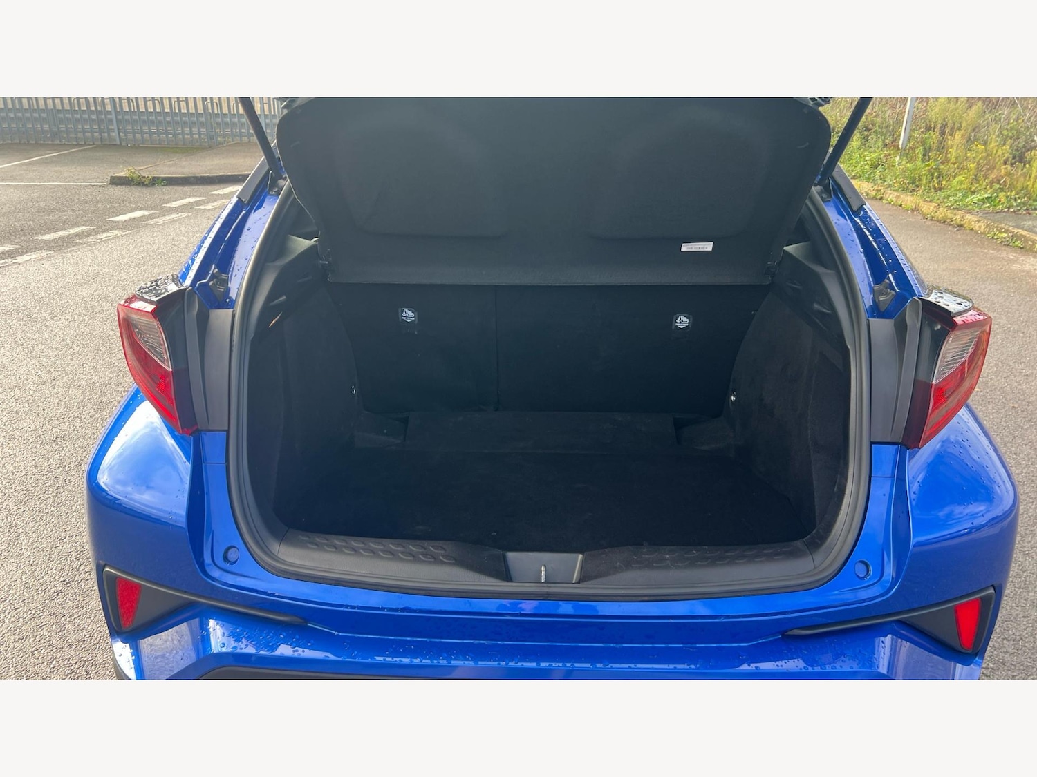 Used Toyota C-HR 2022 for sale - 76336539: Photo 16