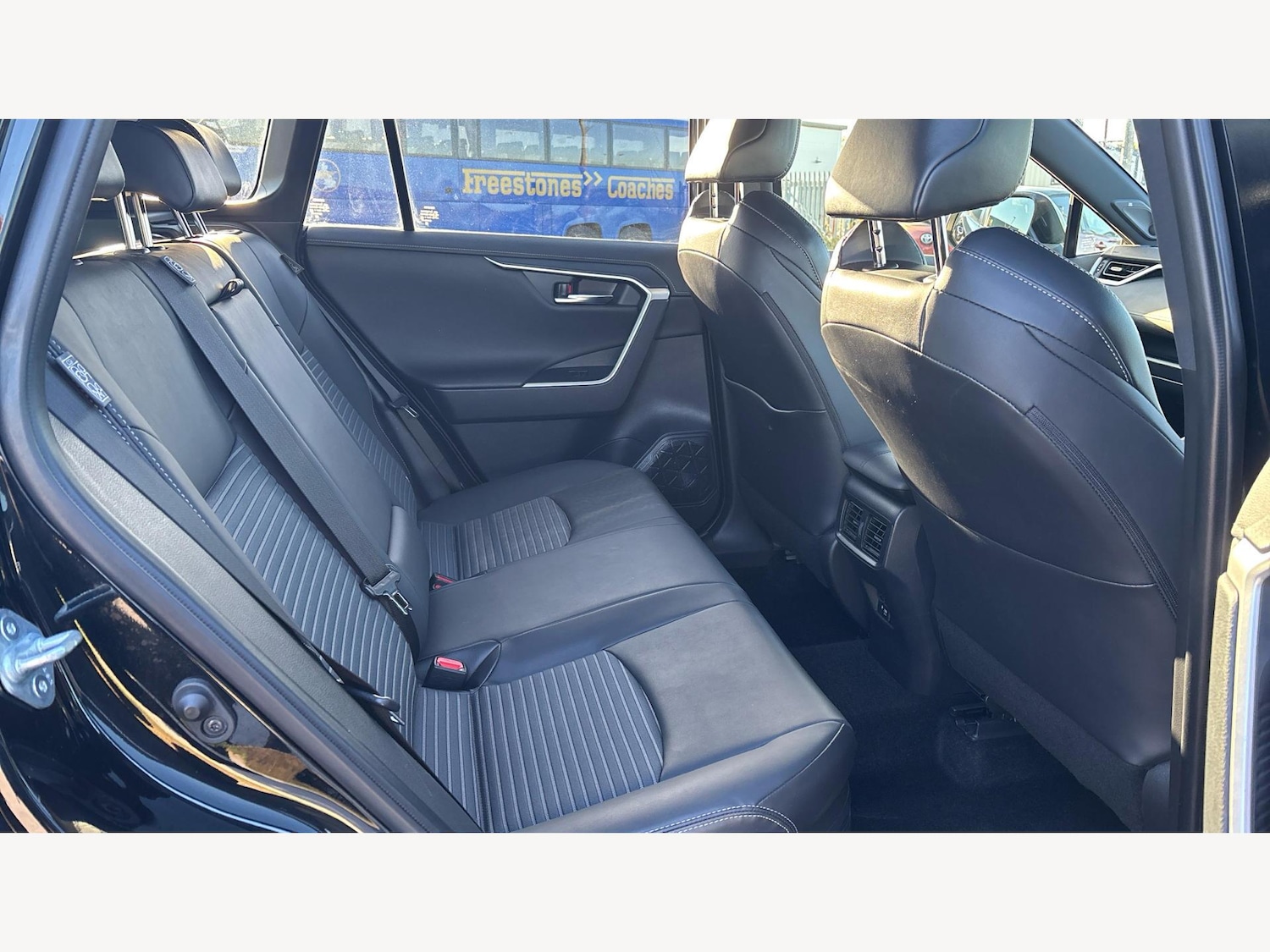Used Toyota RAV4 2021 for sale - 76381074: Photo 14