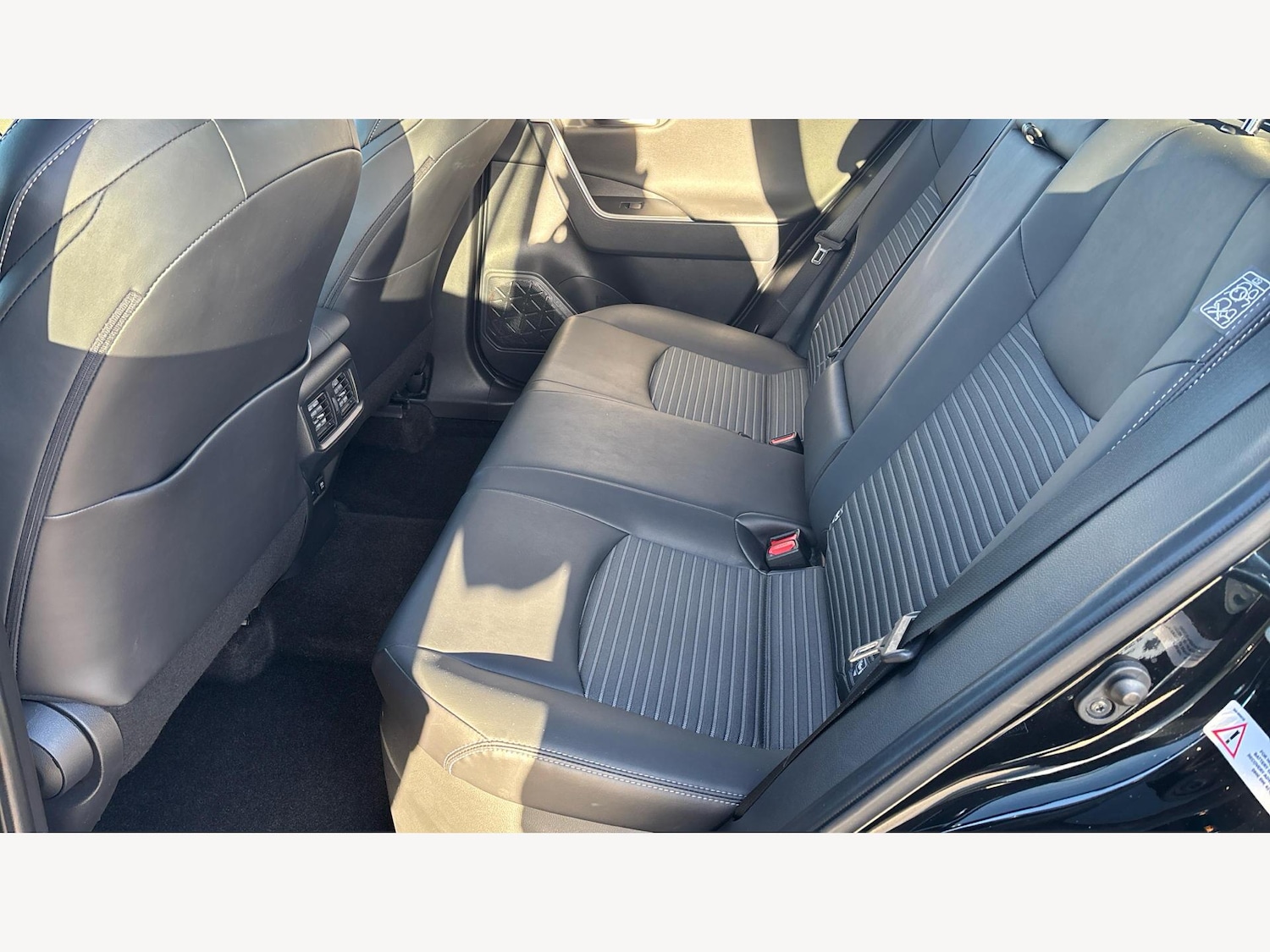 Used Toyota RAV4 2021 for sale - 76381074: Photo 15