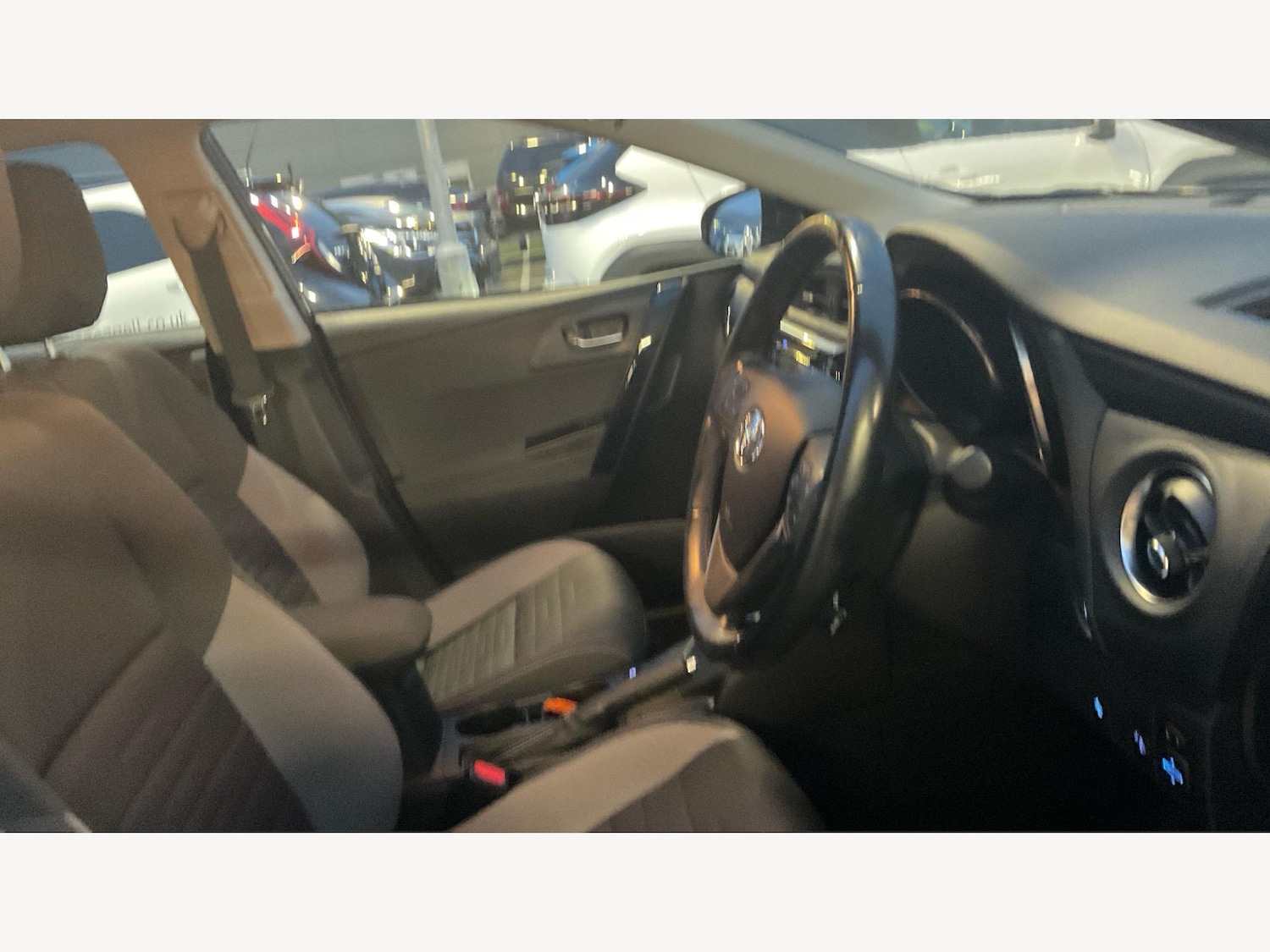 Used Toyota Auris 2017 for sale - 77066843: Photo 13