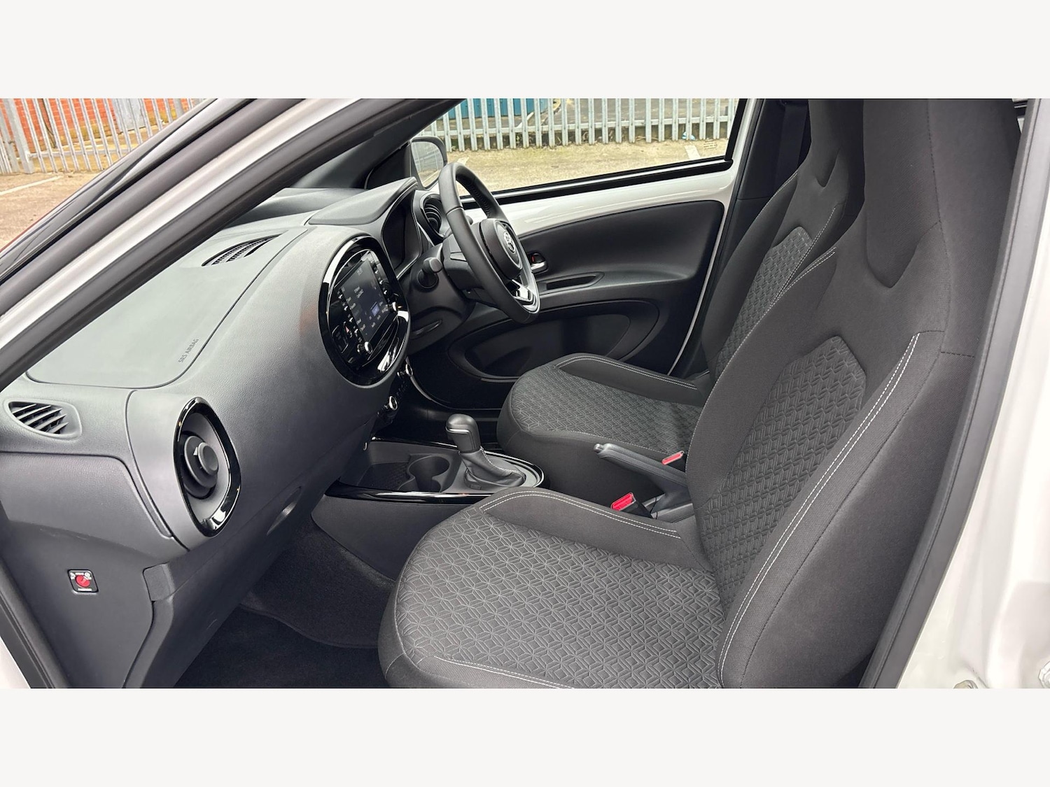 Used Toyota Aygo X 2024 for sale - 77411436: Photo 12