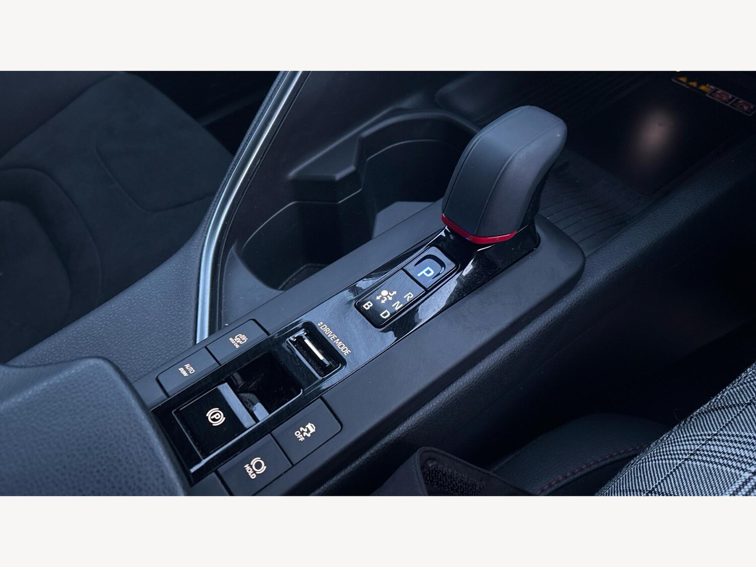 Used Toyota C-HR for sale - 77784726: Photo 25