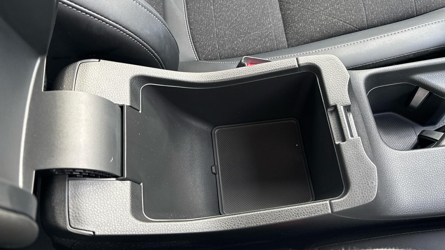 Used Honda HR-V 2022 for sale - 76645516: Photo 40