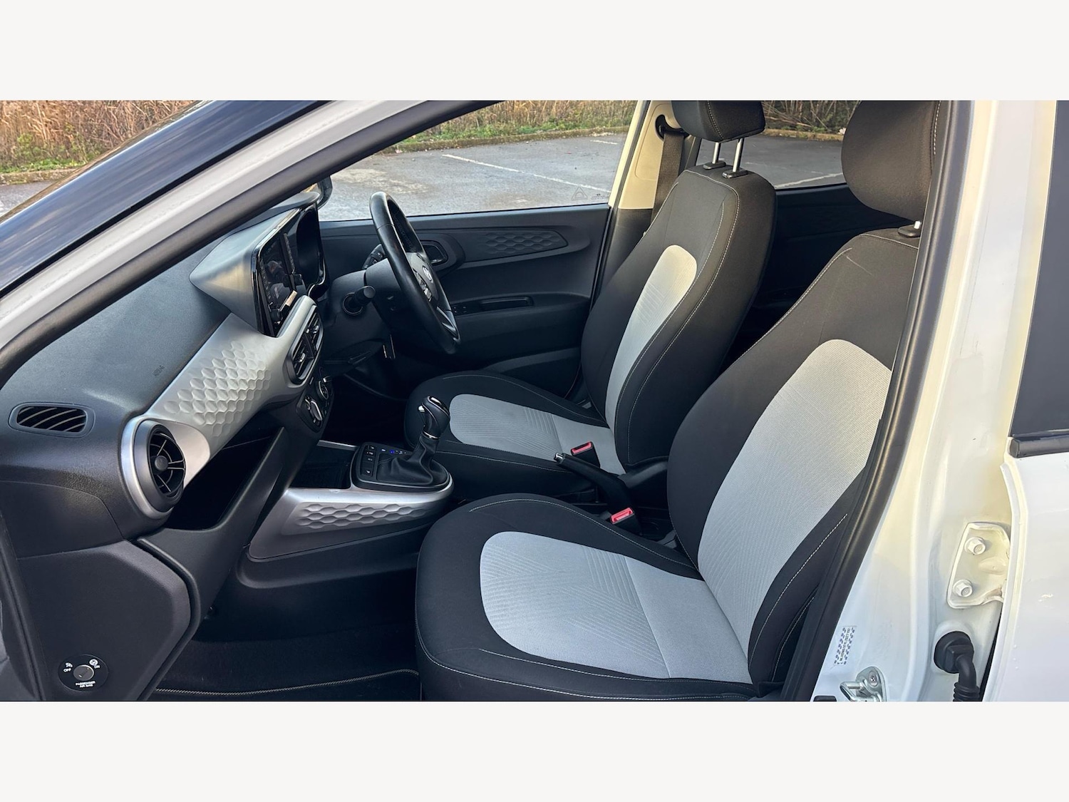 Used Hyundai i10 2020 for sale - 77098195: Photo 12