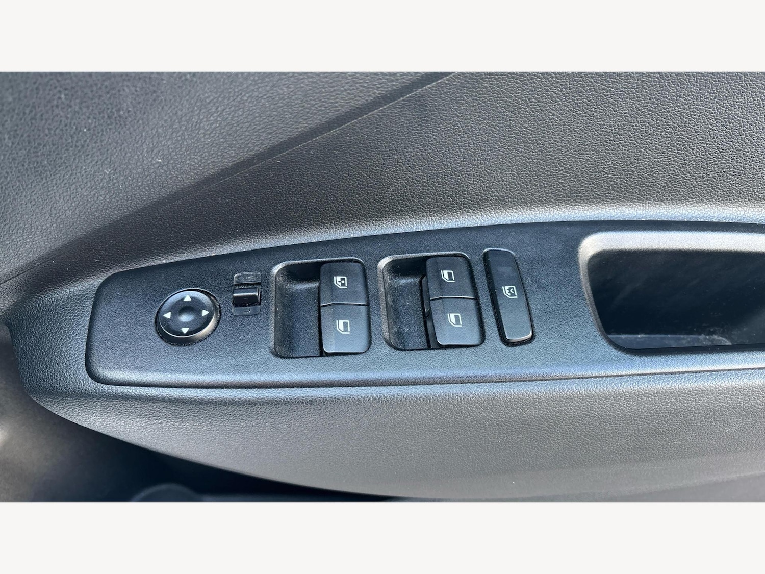 Used Hyundai i10 2020 for sale - 77098195: Photo 28