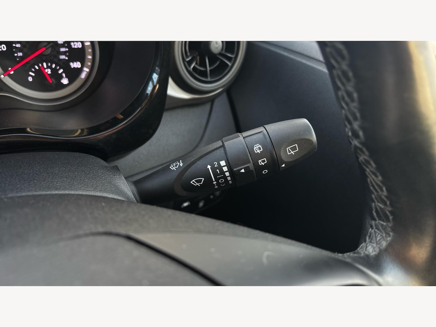 Used Hyundai i10 2020 for sale - 77098195: Photo 31