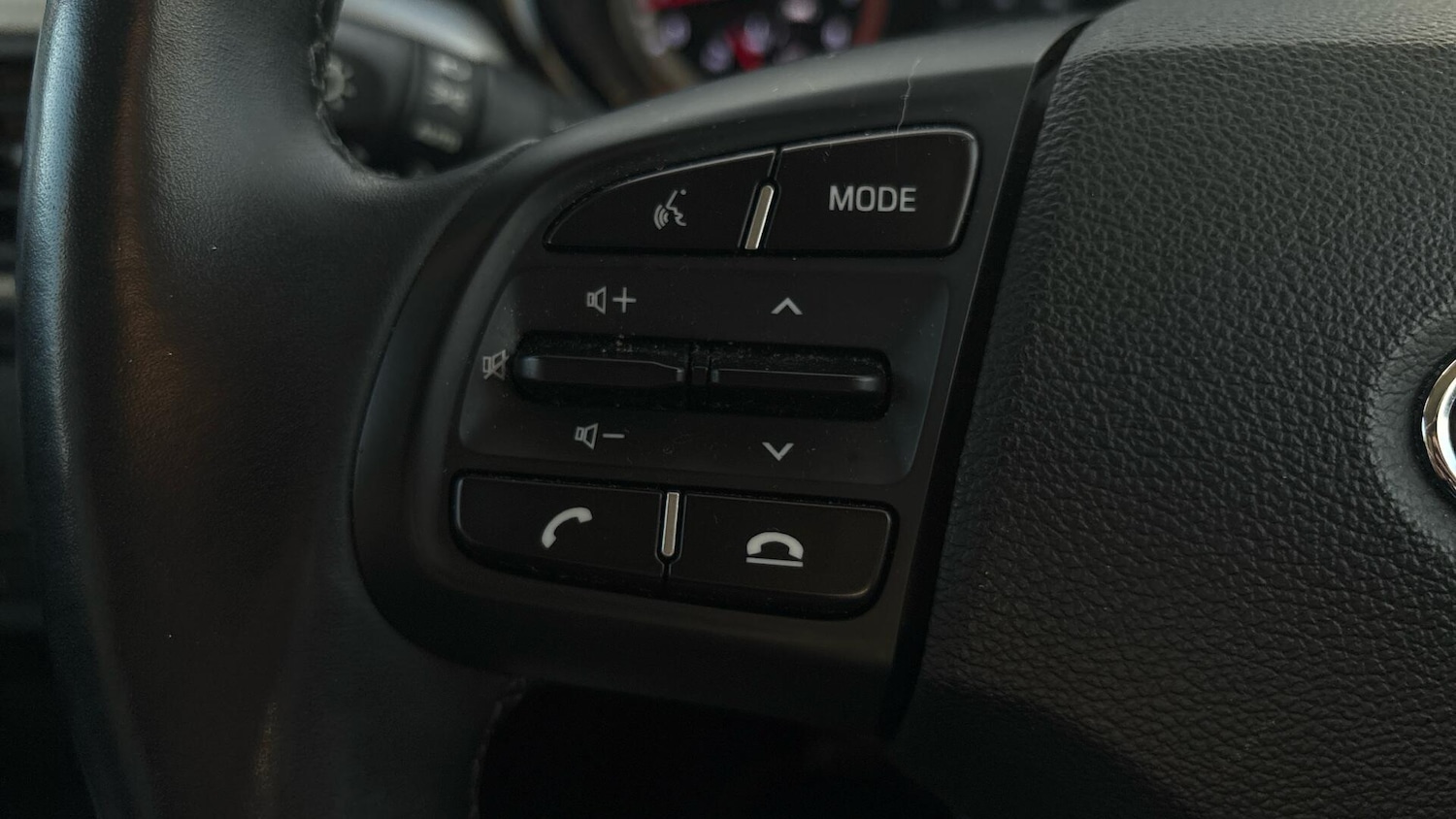 Used Hyundai i10 2020 for sale - 77098195: Photo 40