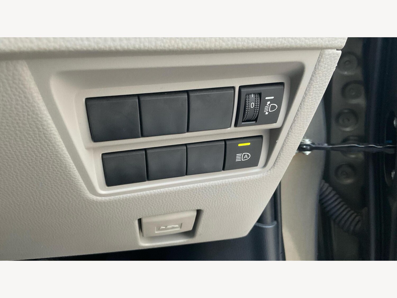 Used Toyota Yaris 2023 for sale - 76976827: Photo 25