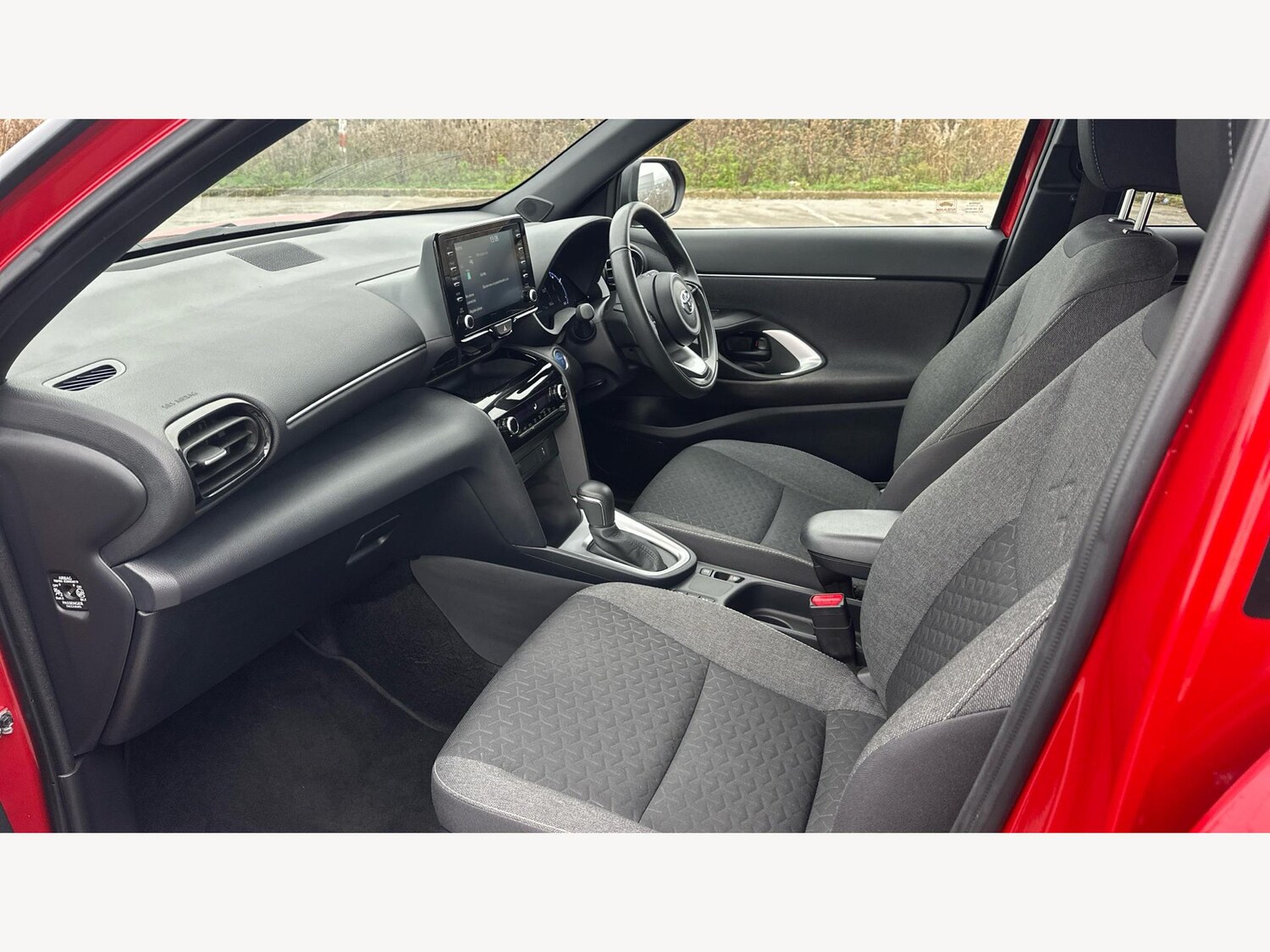 Used Toyota Yaris Cross 2023 for sale - 77163008: Photo 12