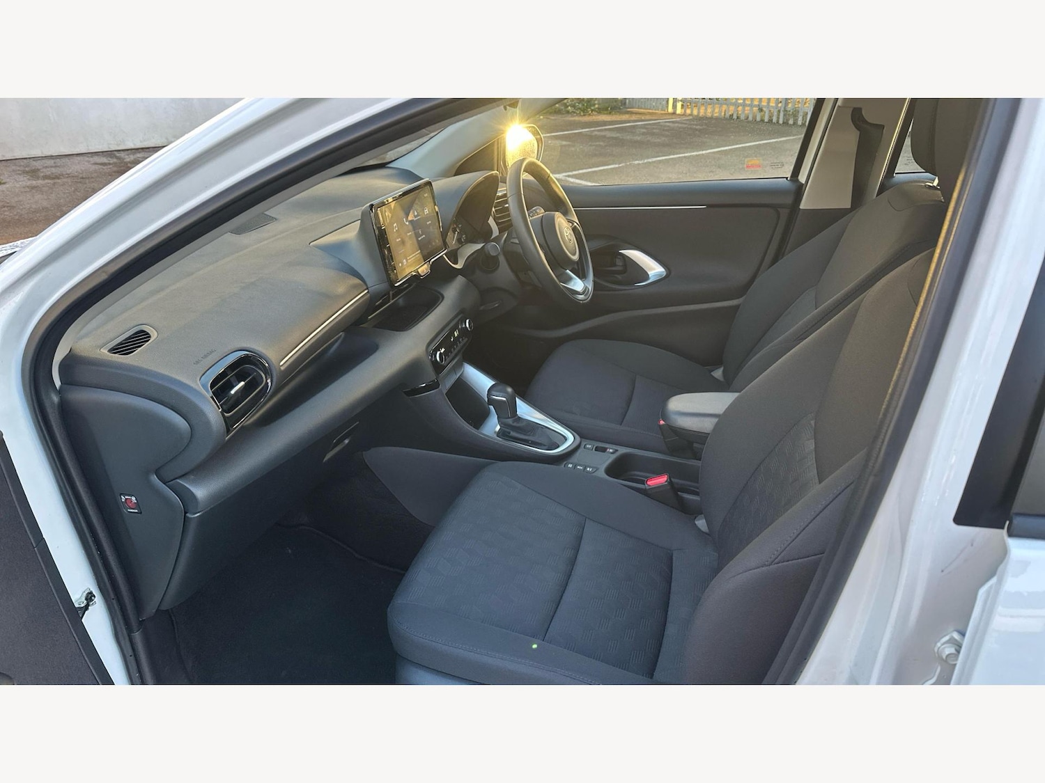 Used Toyota Yaris 2024 for sale - 77278986: Photo 12