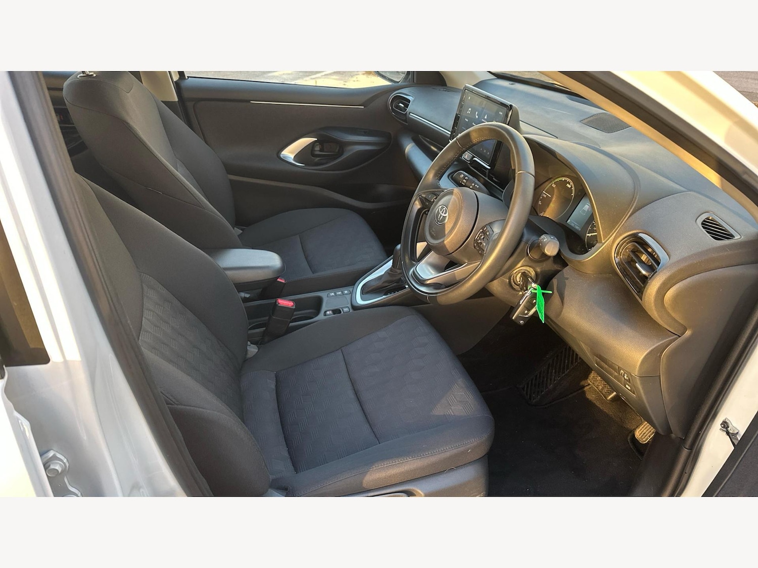 Used Toyota Yaris 2024 for sale - 77278986: Photo 13