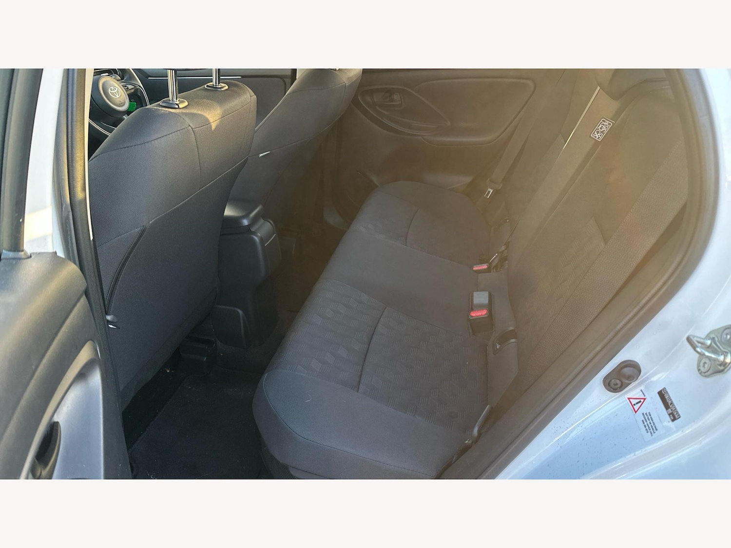 Used Toyota Yaris 2024 for sale - 77278986: Photo 15