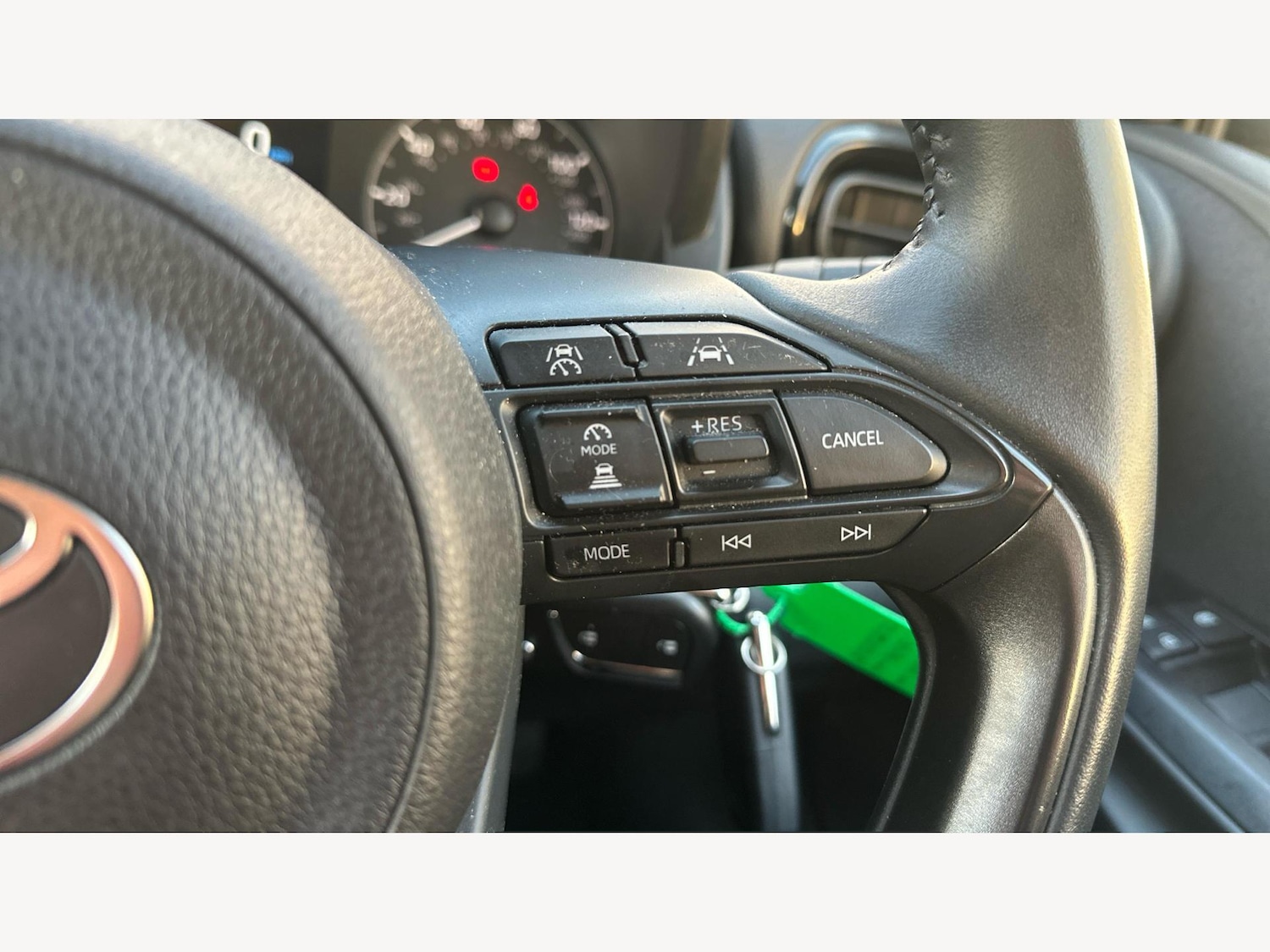 Used Toyota Yaris 2024 for sale - 77278986: Photo 28