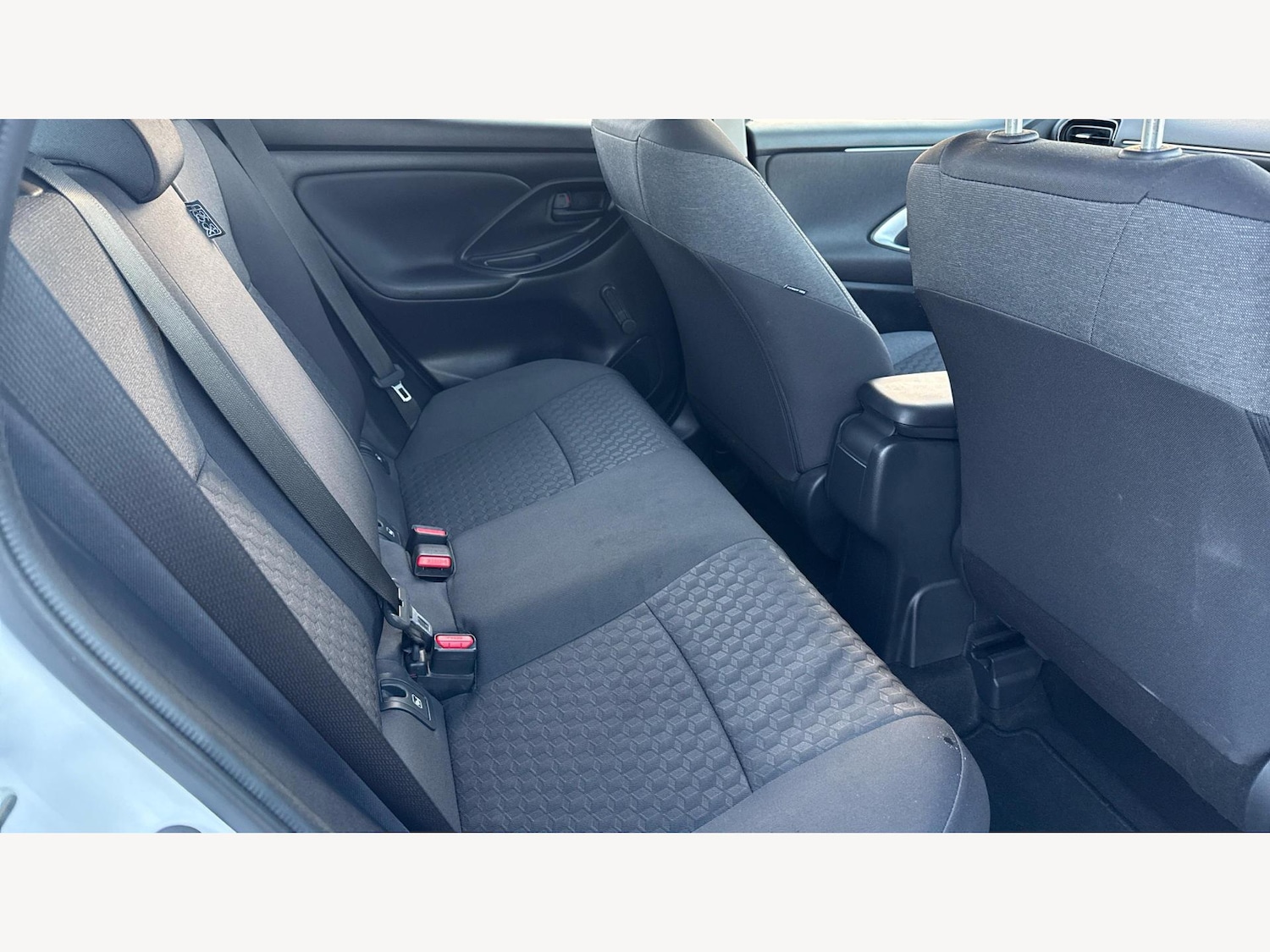 Used Toyota Yaris 2022 for sale - 76856027: Photo 14