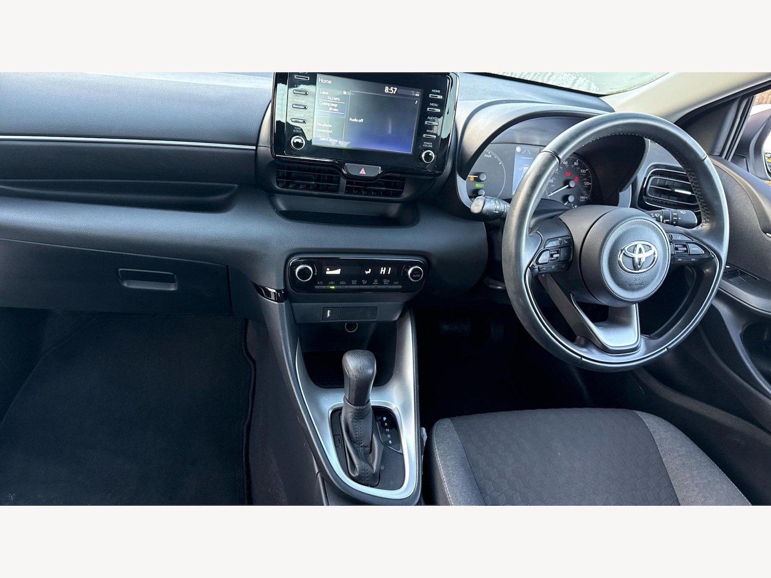 Used Toyota Yaris 2022 for sale - 76856027: Photo 7