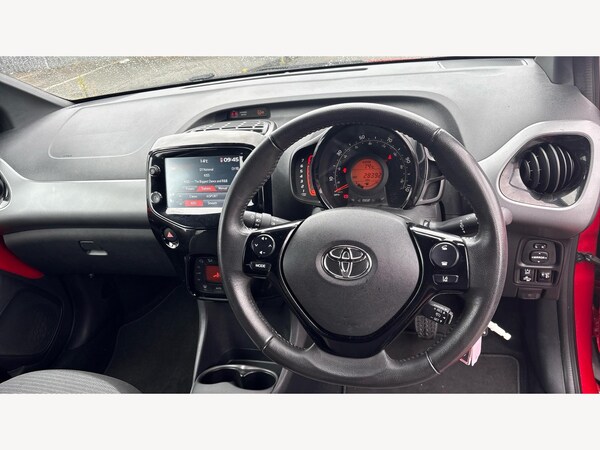 Used Toyota AYGO 2021 for sale - 75657646: Photo 8