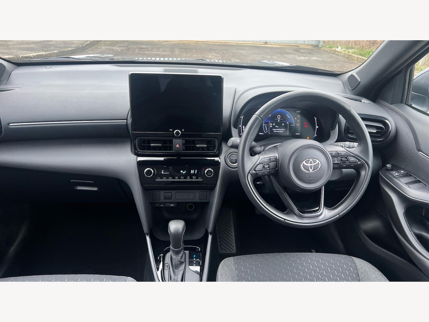 Used Toyota Yaris Cross 2025 for sale - 77799477: Photo 7