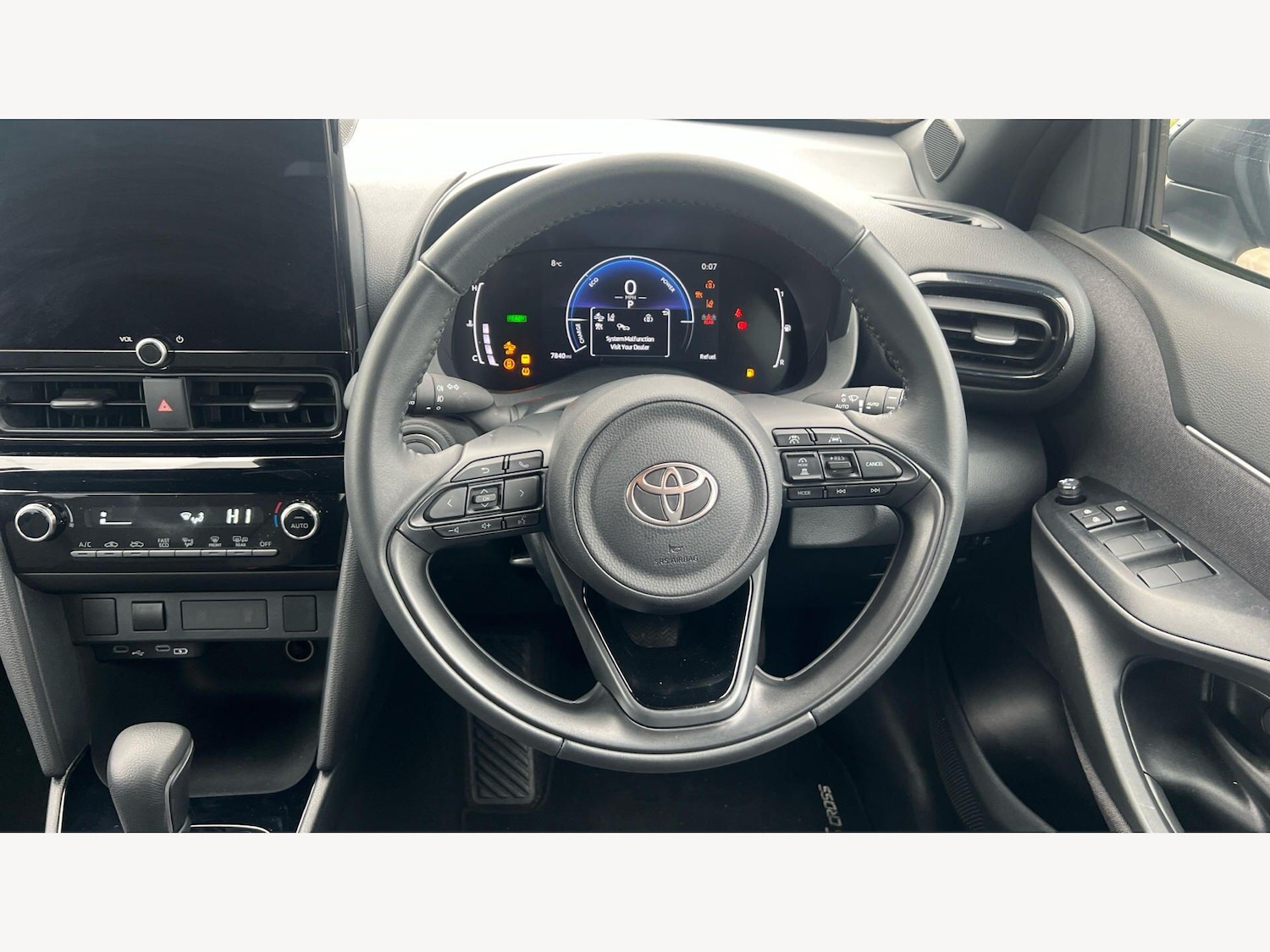 Used Toyota Yaris Cross 2025 for sale - 77799477: Photo 8