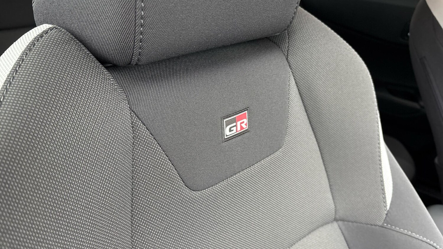 Used Toyota C-HR 2023 for sale - 77838766: Photo 37