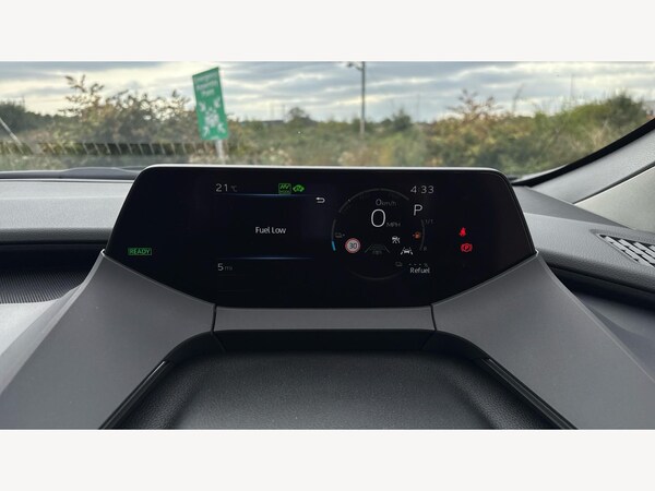 Used Toyota Prius 2025 for sale - 75634925: Photo 11