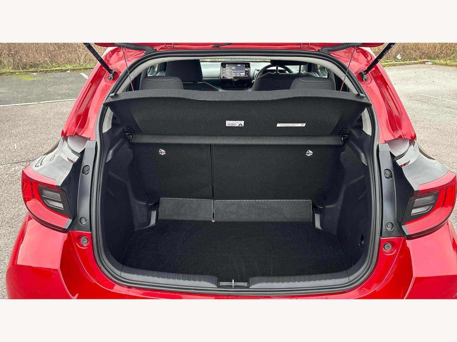 Used Toyota Yaris 2022 for sale - 77279300: Photo 16