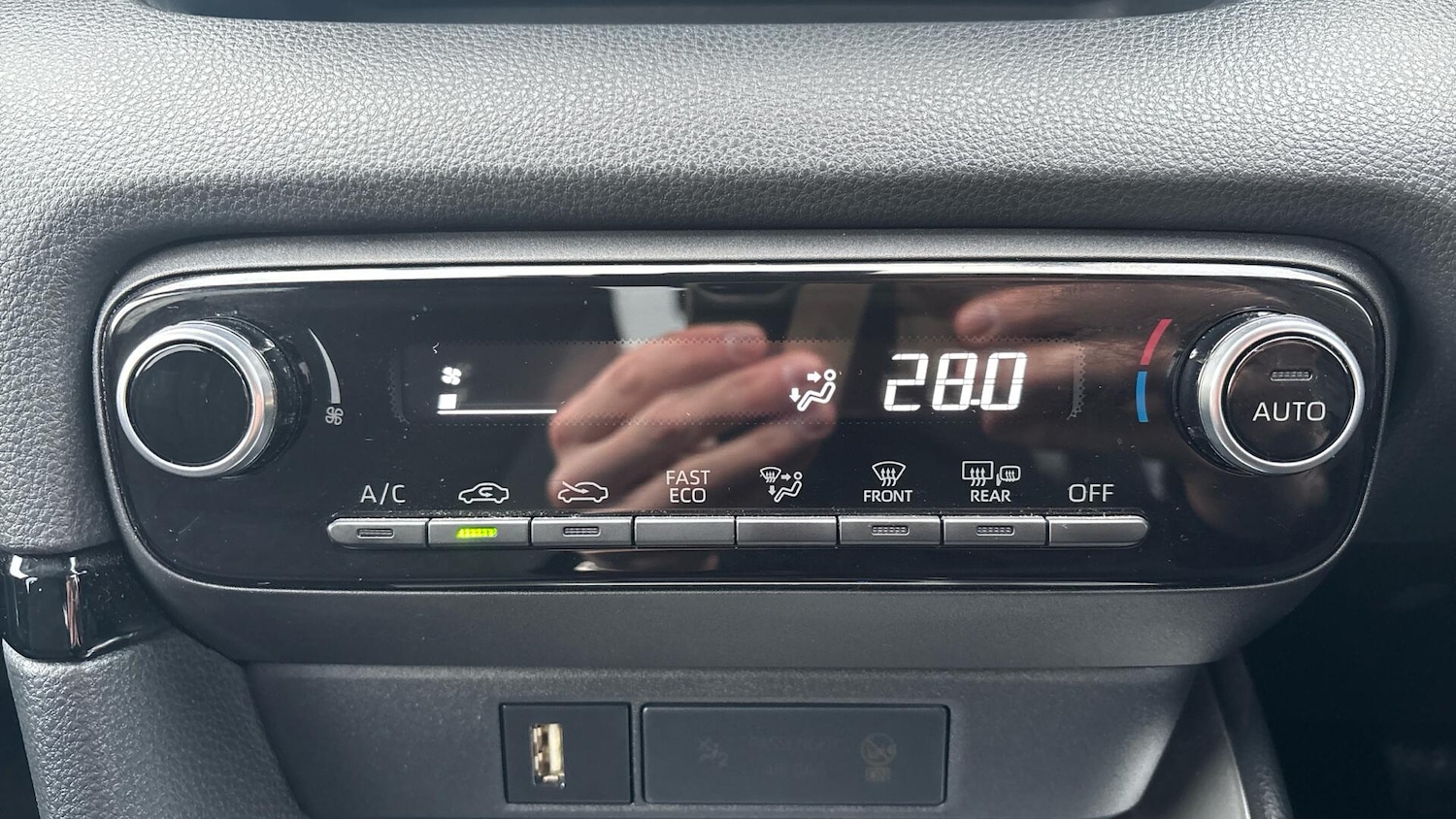 Used Toyota Yaris 2022 for sale - 77279300: Photo 32