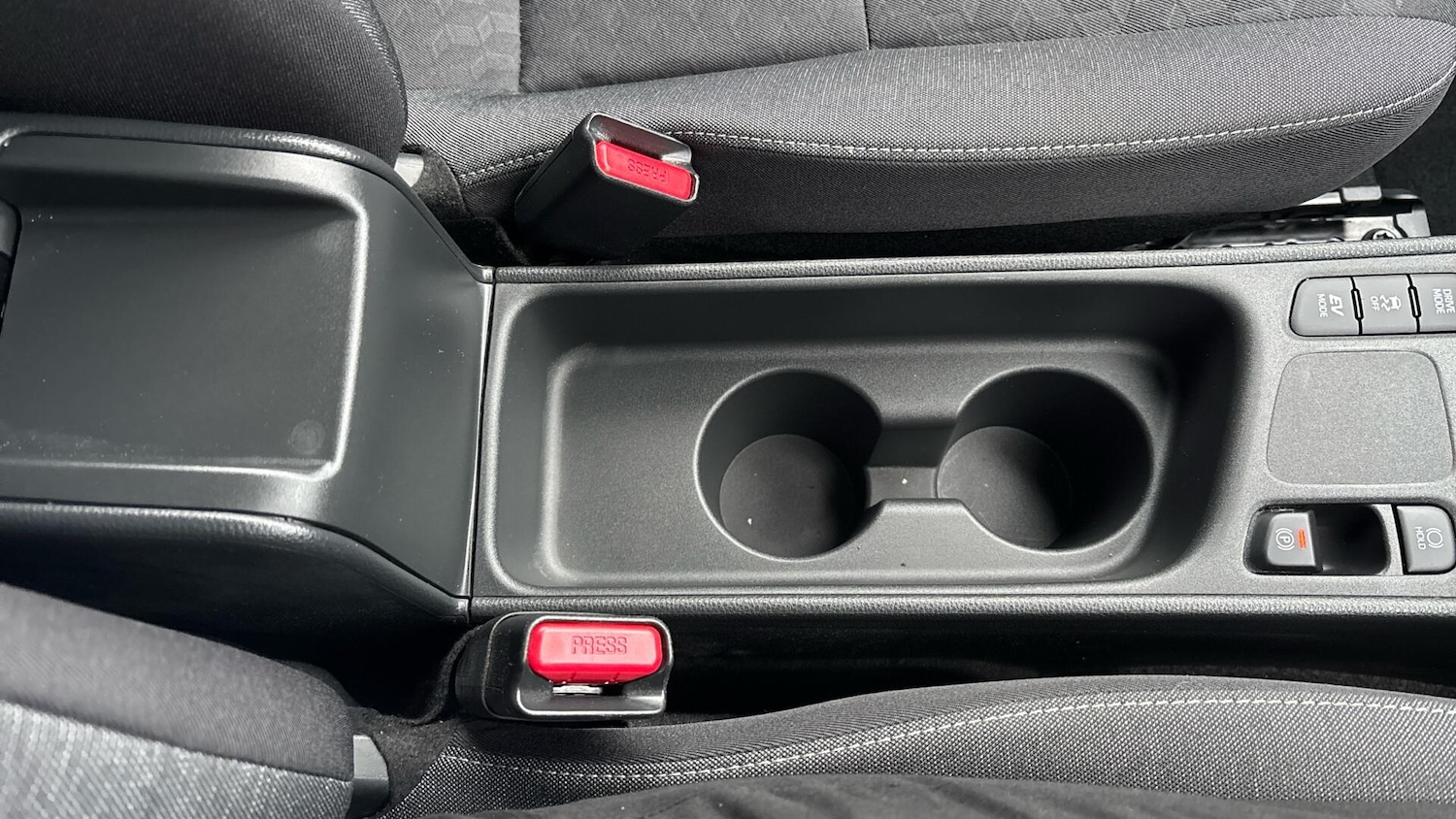 Used Toyota Yaris 2022 for sale - 77279300: Photo 35