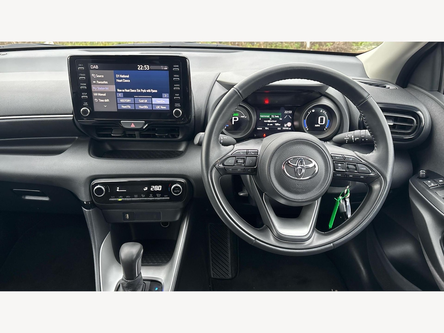 Used Toyota Yaris 2022 for sale - 77279300: Photo 7